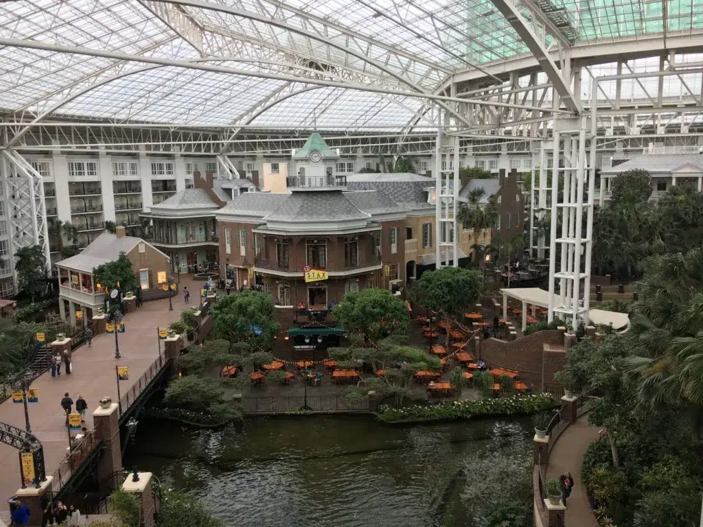 Gaylord interior view 3